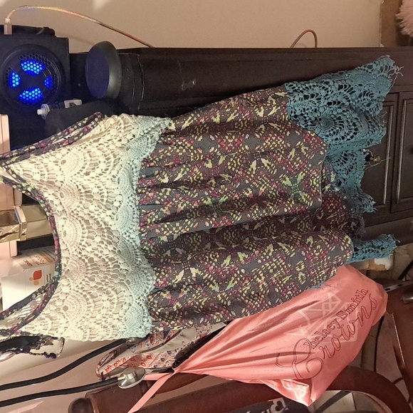 BKE LACE TOP - Picture 5 of 7